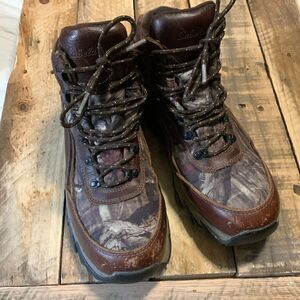 CABELAS, hiking/hunting boots, fry-plus size 6, camo